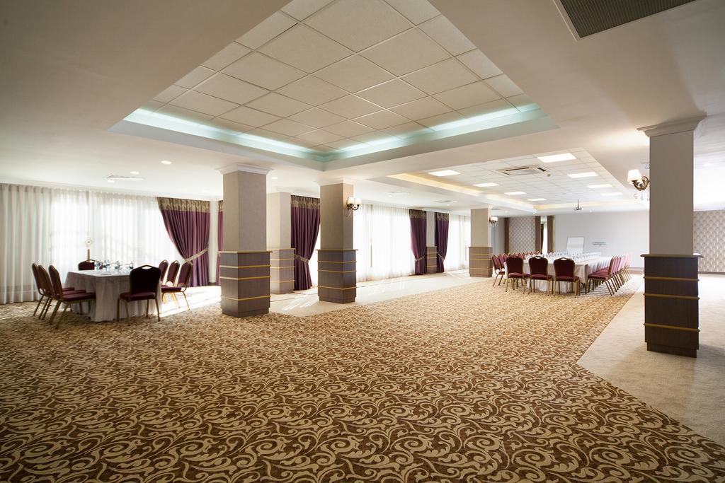 Spilos Hotel Manisa Exterior foto