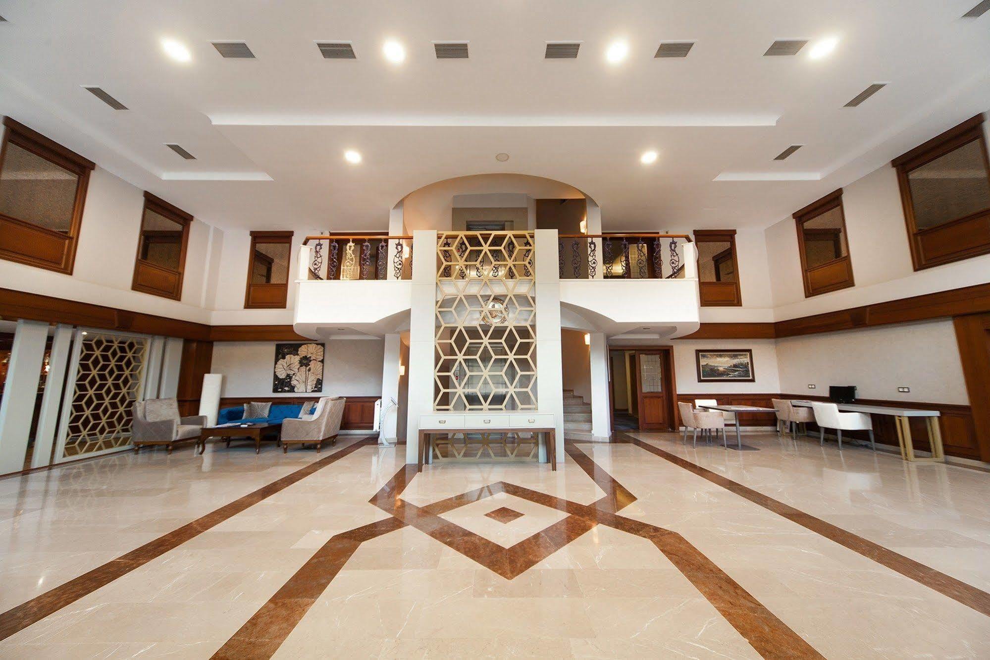 Spilos Hotel Manisa Exterior foto